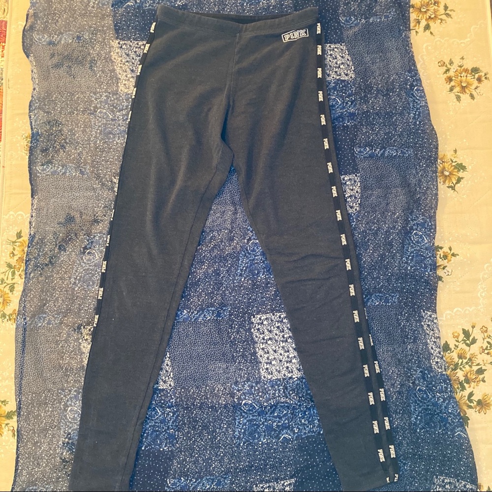 3/$20 Victoria secret pink leggings